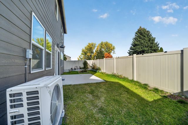 12126 N Greene St, Mead, WA 99021