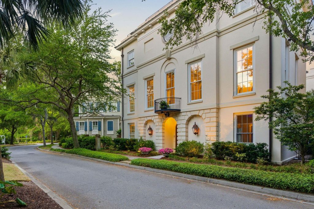 174 N Shelmore Boulevard, Mount Pleasant, SC 29464