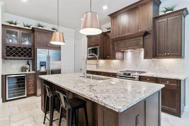19 Silver Rock Drive, Tomball, TX 77375