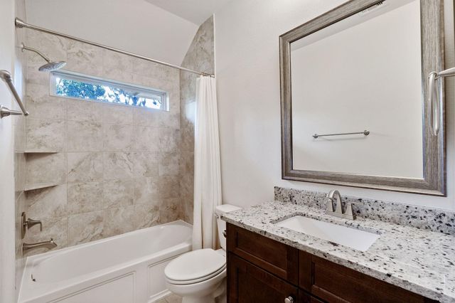 19 Silver Rock Drive, Tomball, TX 77375
