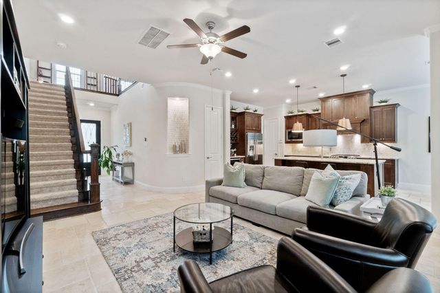 19 Silver Rock Drive, Tomball, TX 77375
