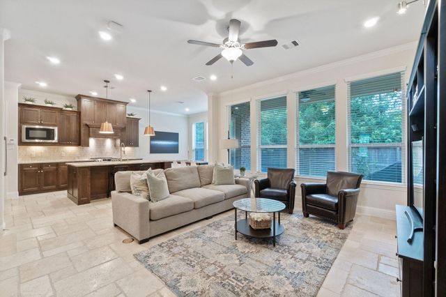 19 Silver Rock Drive, Tomball, TX 77375