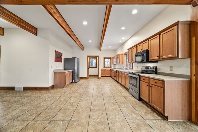 298 NIAGARA POINTE Drive, Erie, PA 16507