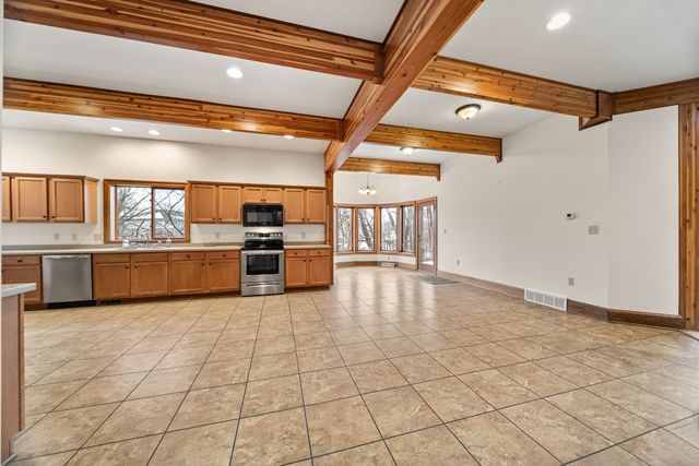 298 NIAGARA POINTE Drive, Erie, PA 16507