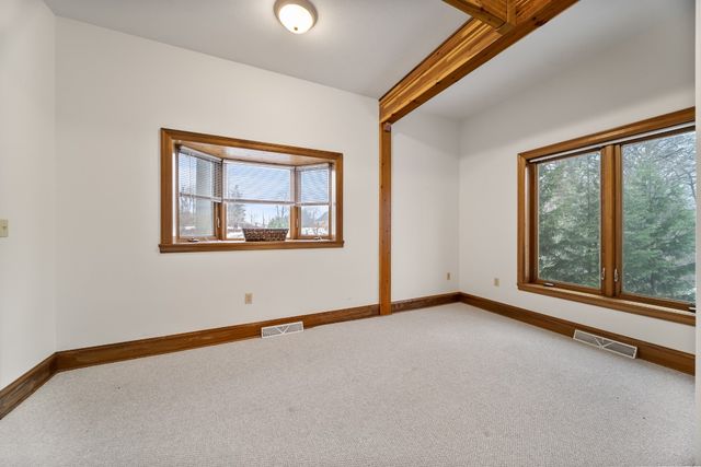 298 NIAGARA POINTE Drive, Erie, PA 16507