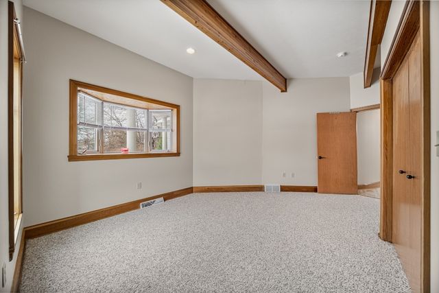 298 NIAGARA POINTE Drive, Erie, PA 16507