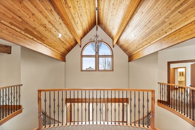 298 NIAGARA POINTE Drive, Erie, PA 16507