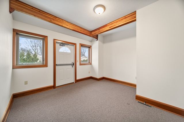 298 NIAGARA POINTE Drive, Erie, PA 16507