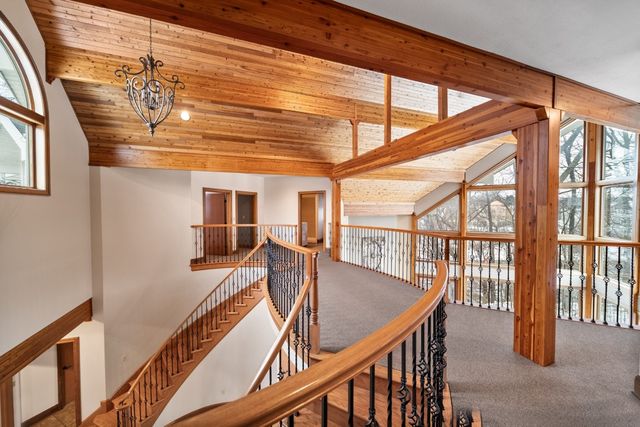 298 NIAGARA POINTE Drive, Erie, PA 16507