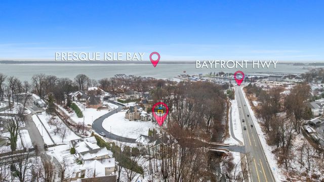 298 NIAGARA POINTE Drive, Erie, PA 16507