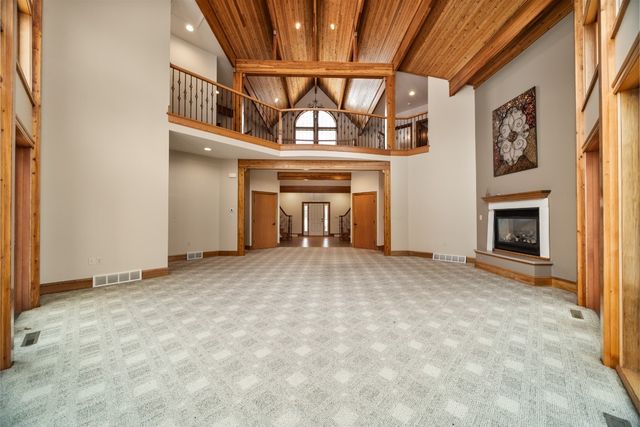 298 NIAGARA POINTE Drive, Erie, PA 16507