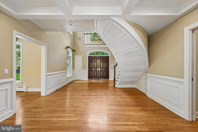 15 OLD COVERED BRIDGE RD, Newtown Square, PA 19073