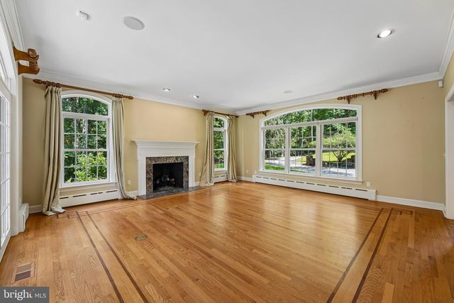 15 OLD COVERED BRIDGE RD, Newtown Square, PA 19073