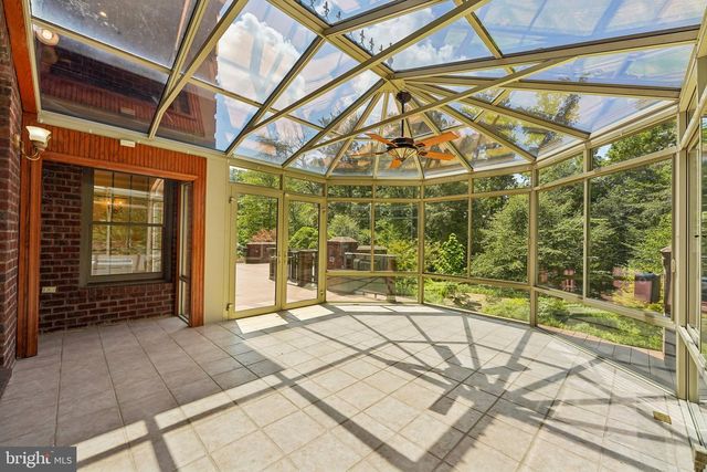 15 OLD COVERED BRIDGE RD, Newtown Square, PA 19073