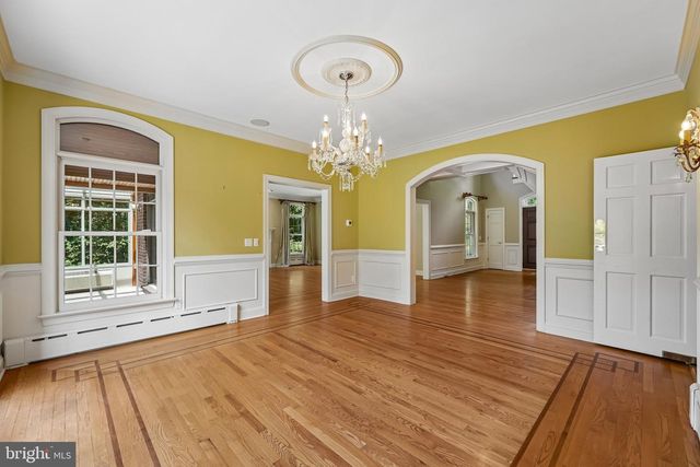 15 OLD COVERED BRIDGE RD, Newtown Square, PA 19073