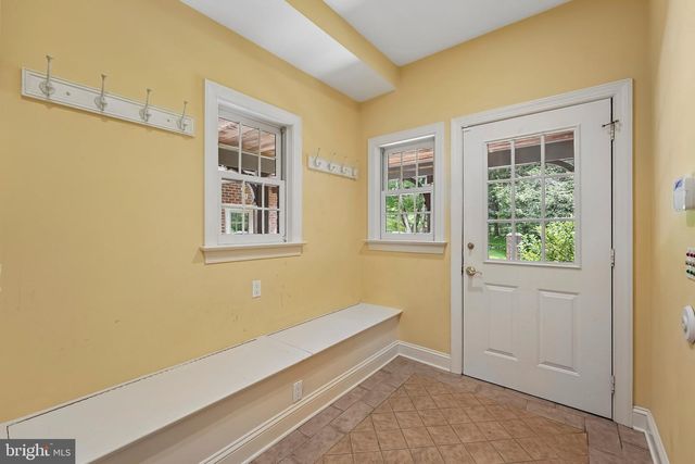15 OLD COVERED BRIDGE RD, Newtown Square, PA 19073