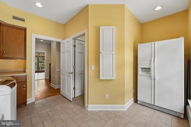 15 OLD COVERED BRIDGE RD, Newtown Square, PA 19073