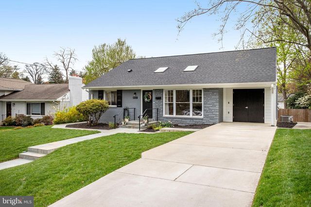 4522 TRAYMORE ST, Bethesda, MD 20814