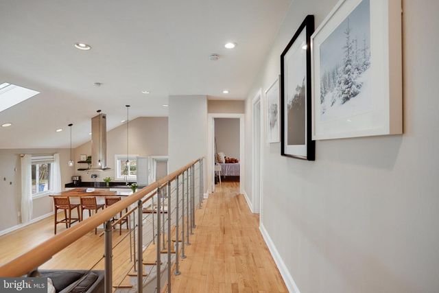 4522 TRAYMORE ST, Bethesda, MD 20814