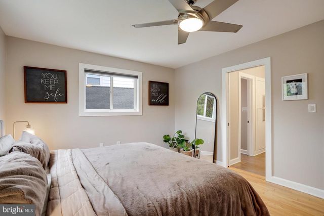 4522 TRAYMORE ST, Bethesda, MD 20814