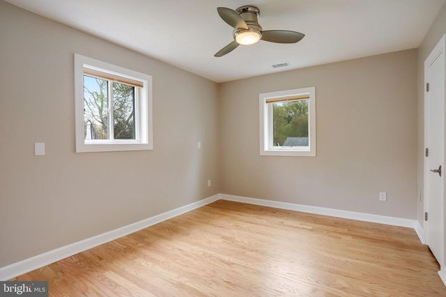 4522 TRAYMORE ST, Bethesda, MD 20814
