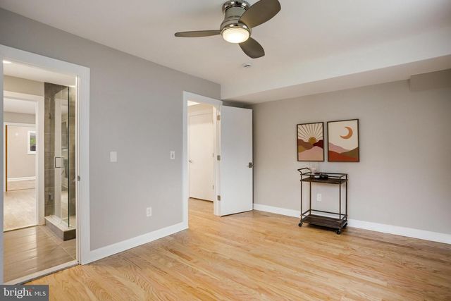 4522 TRAYMORE ST, Bethesda, MD 20814