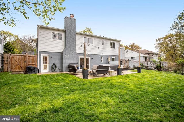 4522 TRAYMORE ST, Bethesda, MD 20814