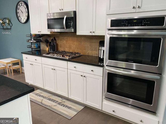 202 Oakleigh Pointe Drive, Dallas, GA 30157