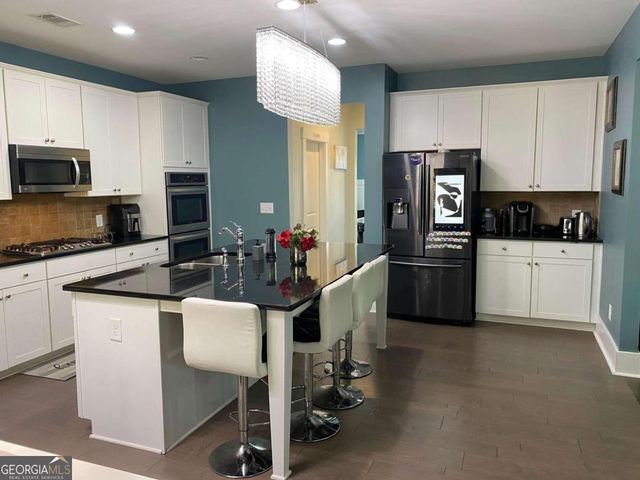 202 Oakleigh Pointe Drive, Dallas, GA 30157