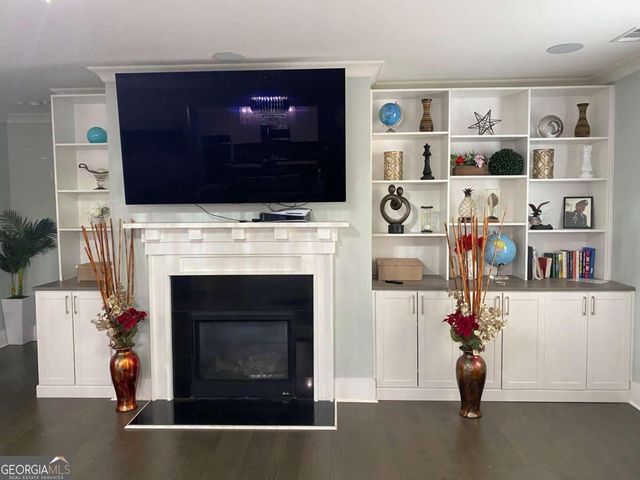 202 Oakleigh Pointe Drive, Dallas, GA 30157
