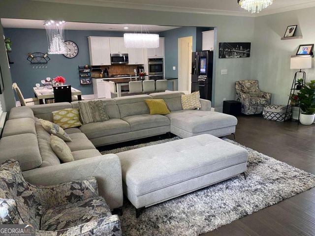 202 Oakleigh Pointe Drive, Dallas, GA 30157