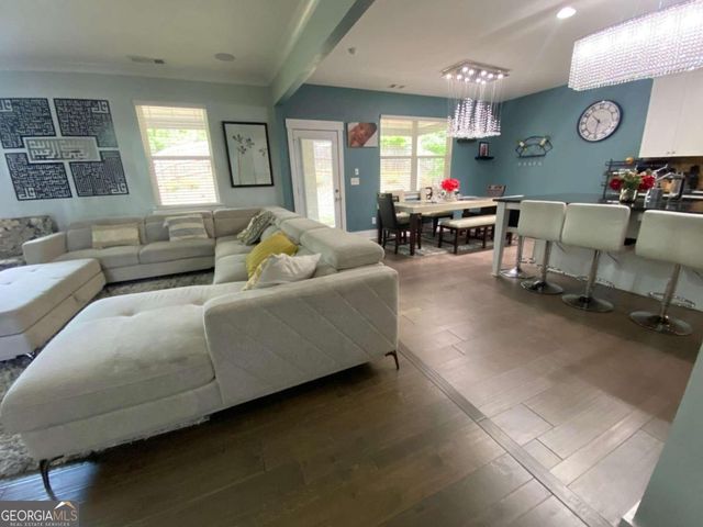 202 Oakleigh Pointe Drive, Dallas, GA 30157