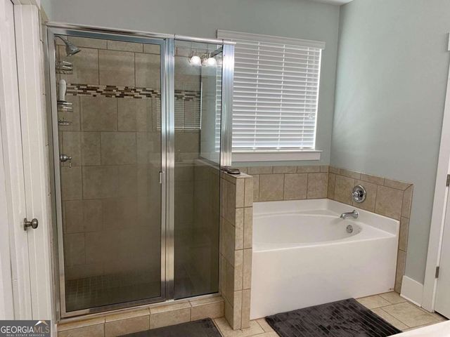 202 Oakleigh Pointe Drive, Dallas, GA 30157