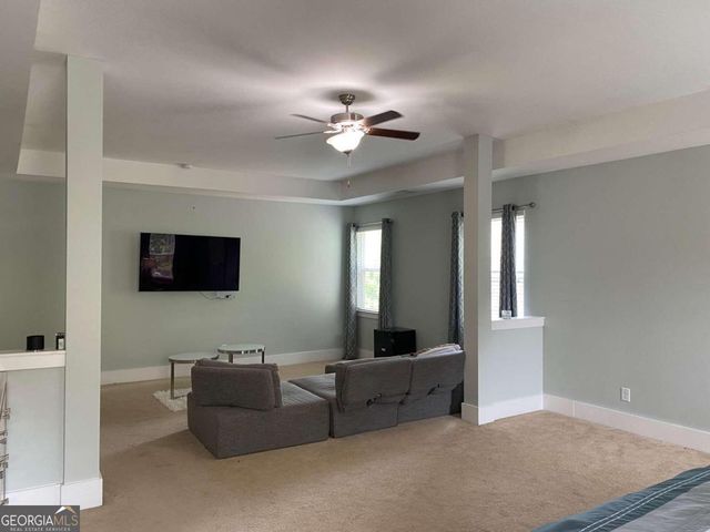 202 Oakleigh Pointe Drive, Dallas, GA 30157