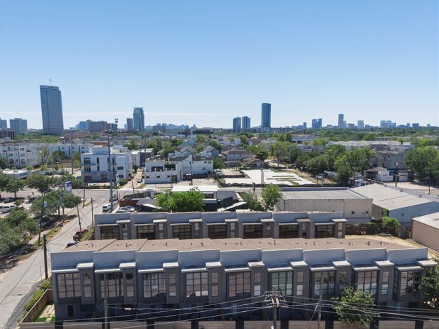 1039 Bonner Street, Houston, TX 77007