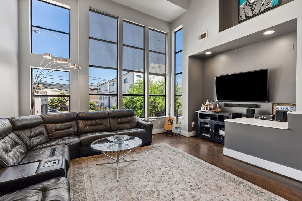 1039 Bonner Street, Houston, TX 77007