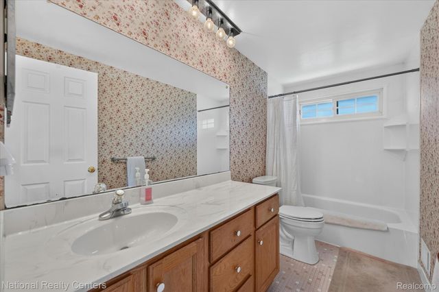 6611 Paul Revere Lane, Canton Charter Township, MI 48187
