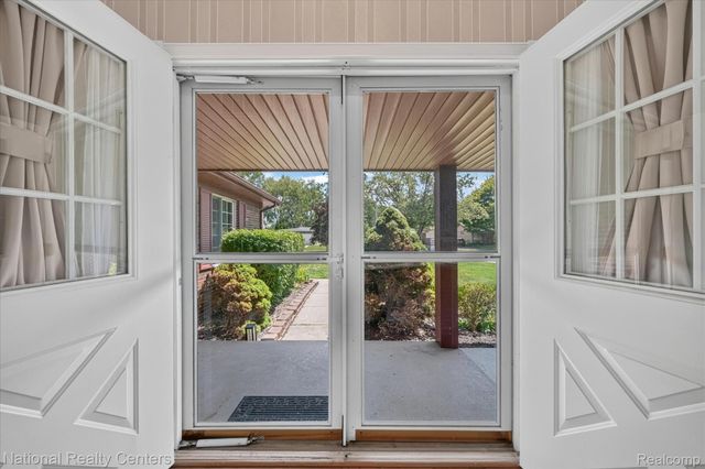 6611 Paul Revere Lane, Canton Charter Township, MI 48187