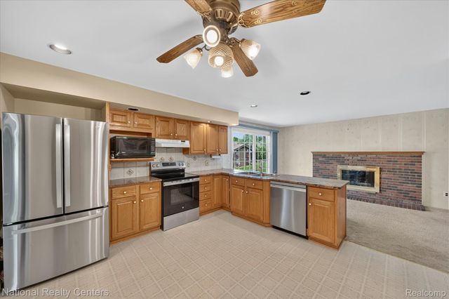 6611 Paul Revere Lane, Canton Charter Township, MI 48187