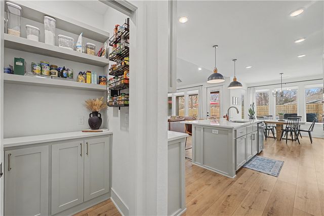 4 Scotch Broom Place, Bella Vista, AR 72715