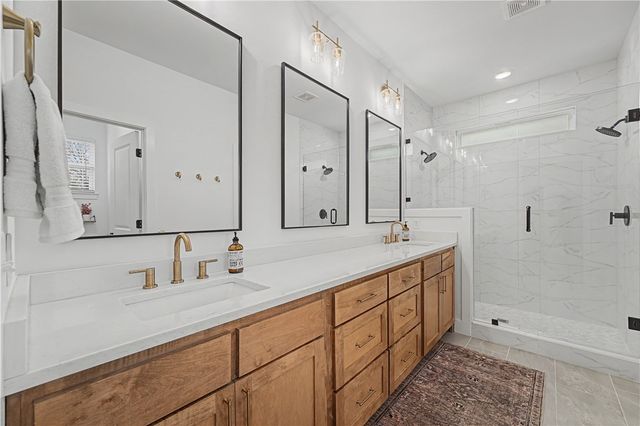 4 Scotch Broom Place, Bella Vista, AR 72715