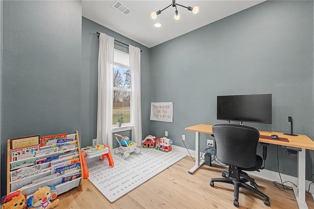 4 Scotch Broom Place, Bella Vista, AR 72715