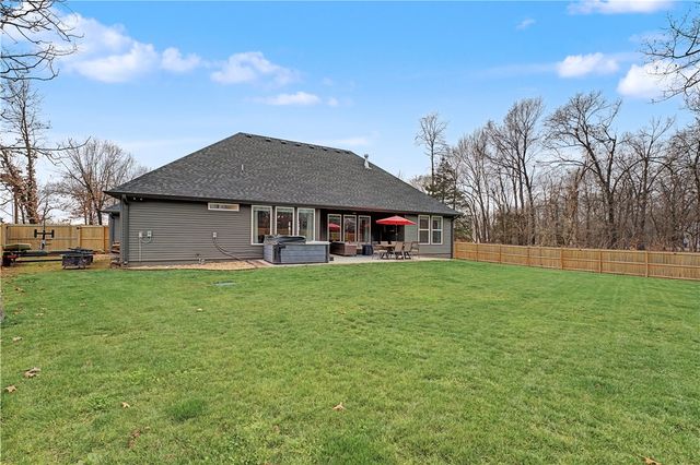 4 Scotch Broom Place, Bella Vista, AR 72715