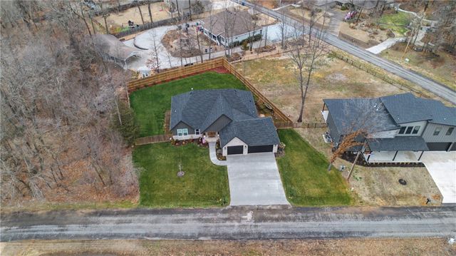 4 Scotch Broom Place, Bella Vista, AR 72715