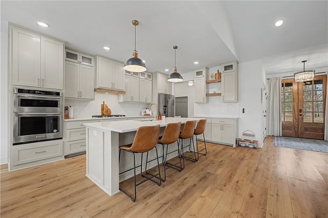 4 Scotch Broom Place, Bella Vista, AR 72715