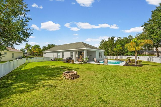 4946 NEWPORT NEWS CIRCLE, Bradenton, FL 34211