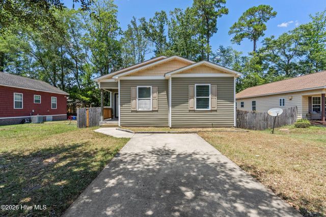 3913 Prices Lane, Wilmington, NC 28405