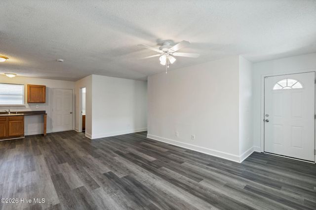 3913 Prices Lane, Wilmington, NC 28405