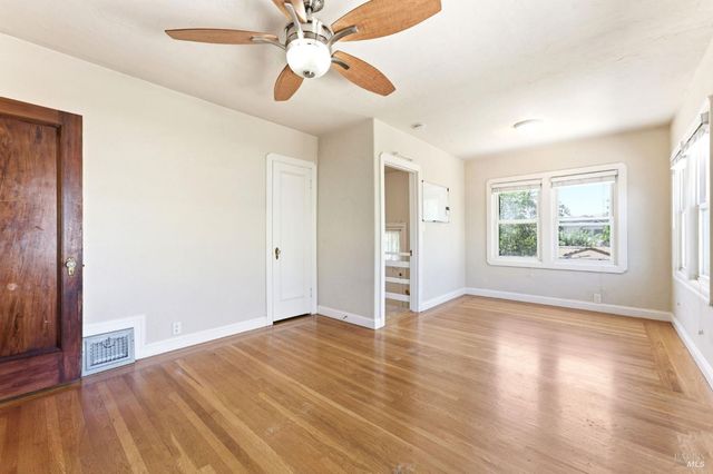 729 First St, Rodeo, CA 94572