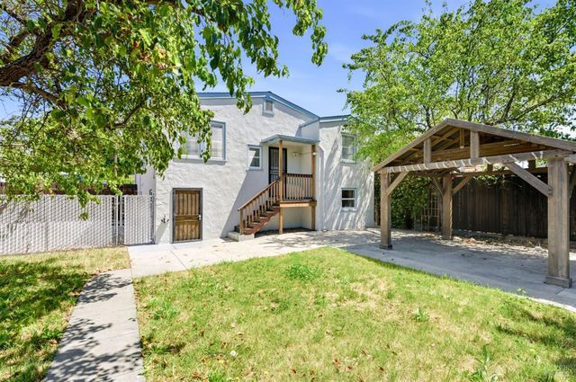 729 First St, Rodeo, CA 94572